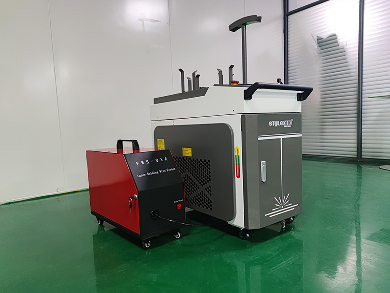 三合一手持式激光焊接、清洗、切割機(jī)