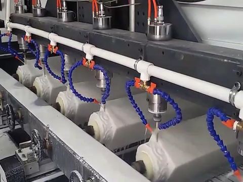 多頭3D數(shù)控大理石柱雕刻機(jī) 多頭3D數(shù)控大理石柱雕刻機(jī)