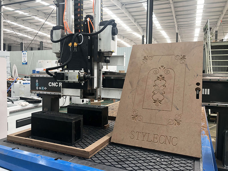 工業(yè)級 4x8數(shù)控木門制作項目雕刻機