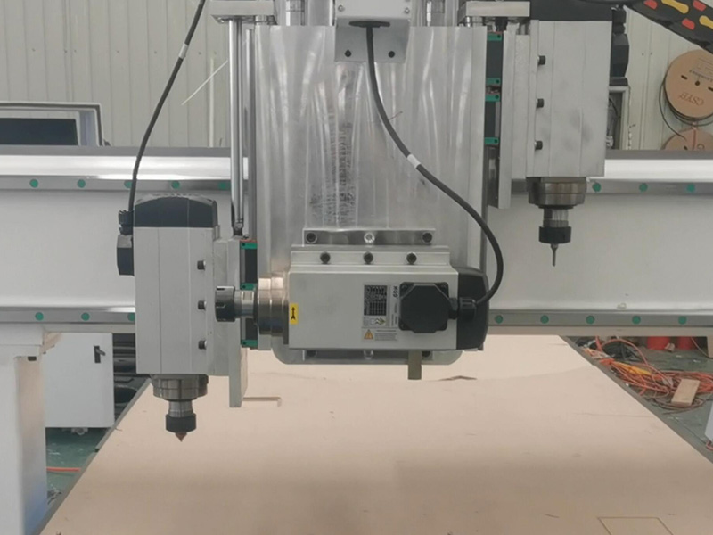 工業(yè)級 4x8數(shù)控木門雕刻機