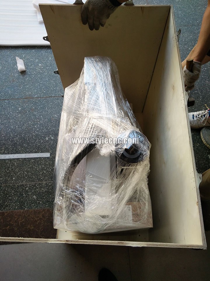 20W MOPA光纖激光打標機發(fā)往美國 20W MOPA光纖激光打標機發(fā)往美國