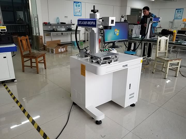 30W MOPA光纖激光打標(biāo)系統(tǒng)發(fā)貨塞爾維亞 30W MOPA光纖激光打標(biāo)系統(tǒng)發(fā)貨塞爾維亞