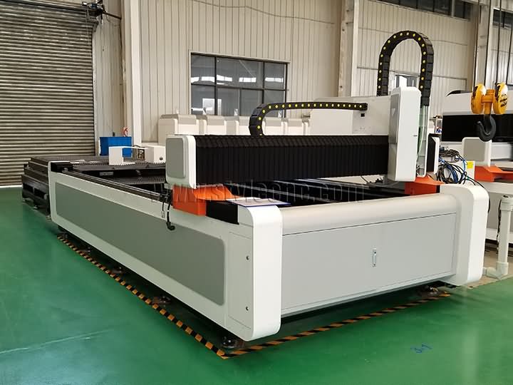 科威特 1000W 光纖激光切割機(jī) 科威特 1000W 光纖激光切割機(jī)