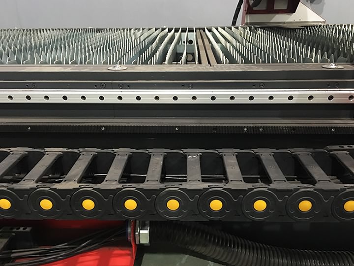 數(shù)控等離子切割工作臺零件