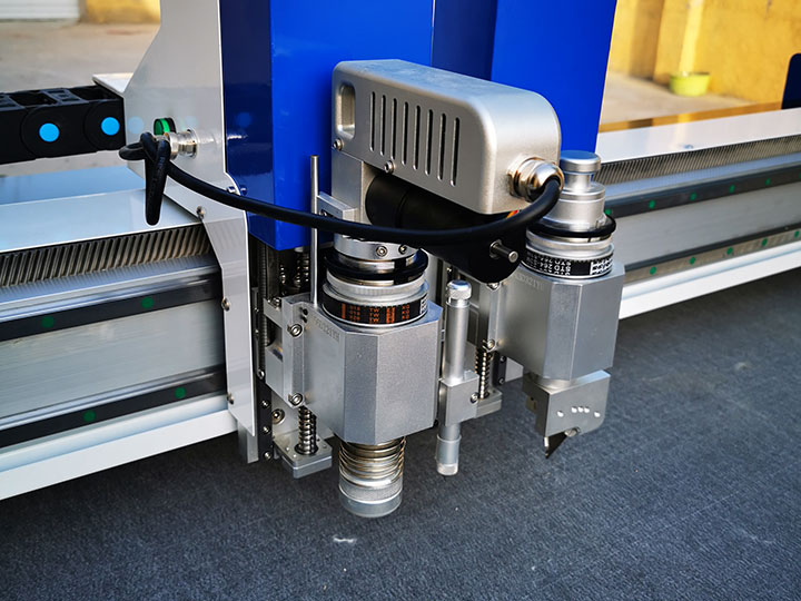 2025最佳自動數(shù)控紙板切割機出售