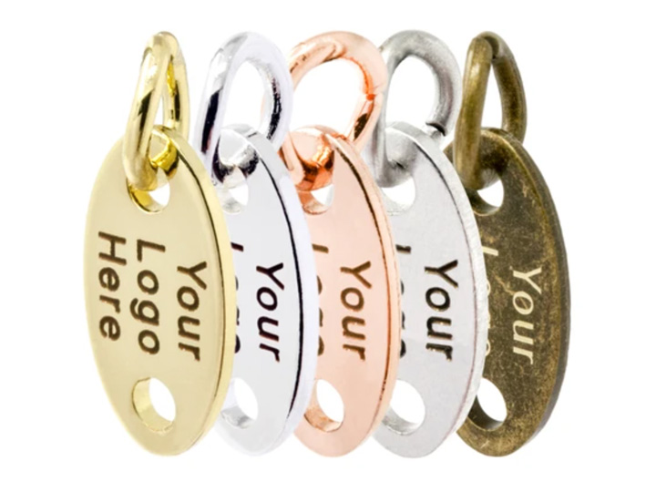 在線飛行光纖激光雕刻珠寶標(biāo)簽項(xiàng)目