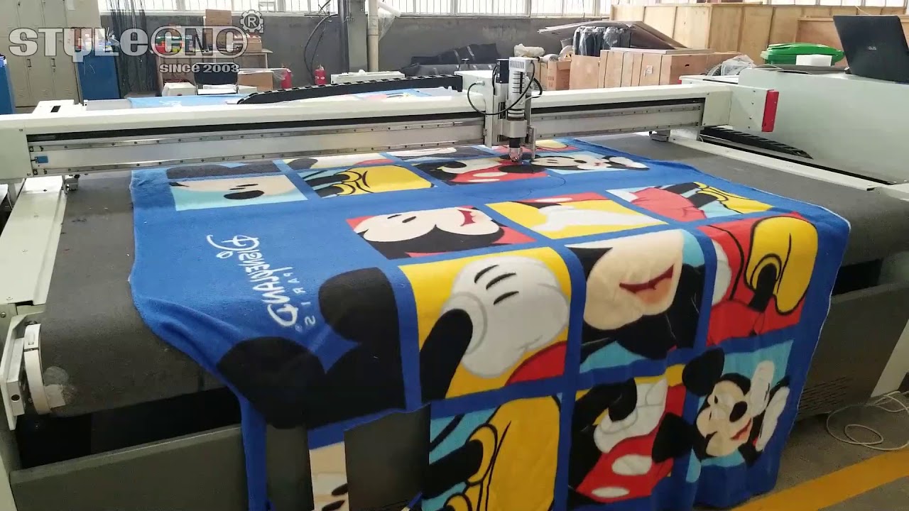 數控毛毯切割機（帶振動刀切割機）