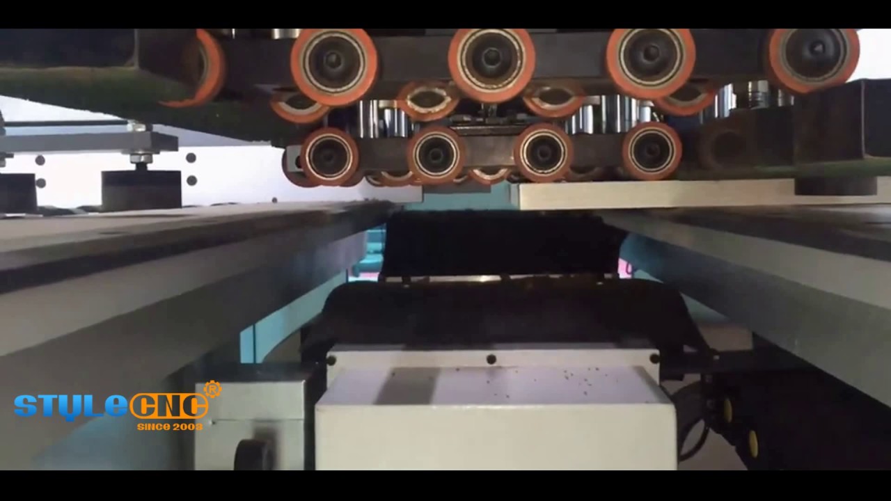 全自動數(shù)控木工鉆孔開槽機