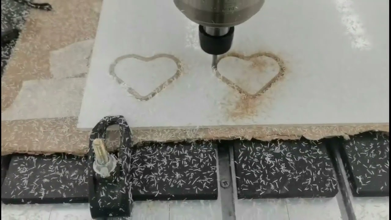 低成本三軸 4x4數(shù)控雕刻機(jī)和工作臺(tái)套件出售