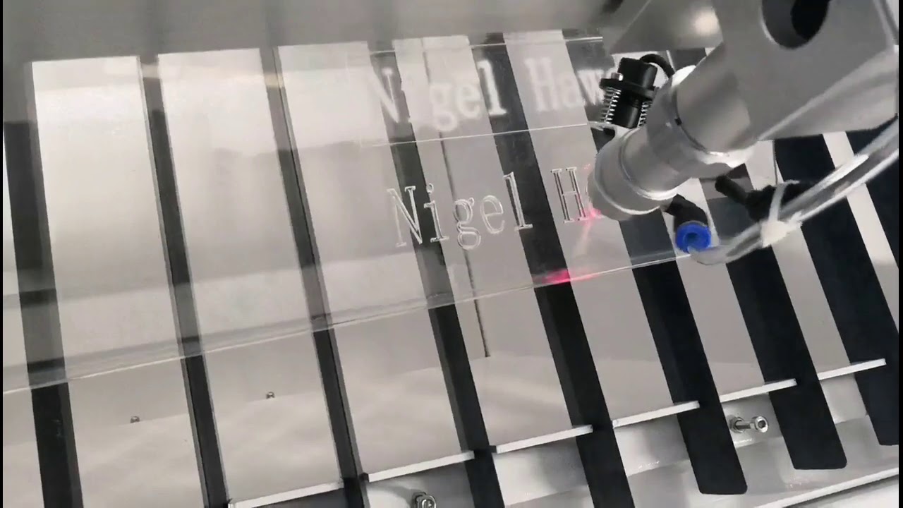 入門級 CO2 業(yè)余愛好 適合初學者的激光切割機