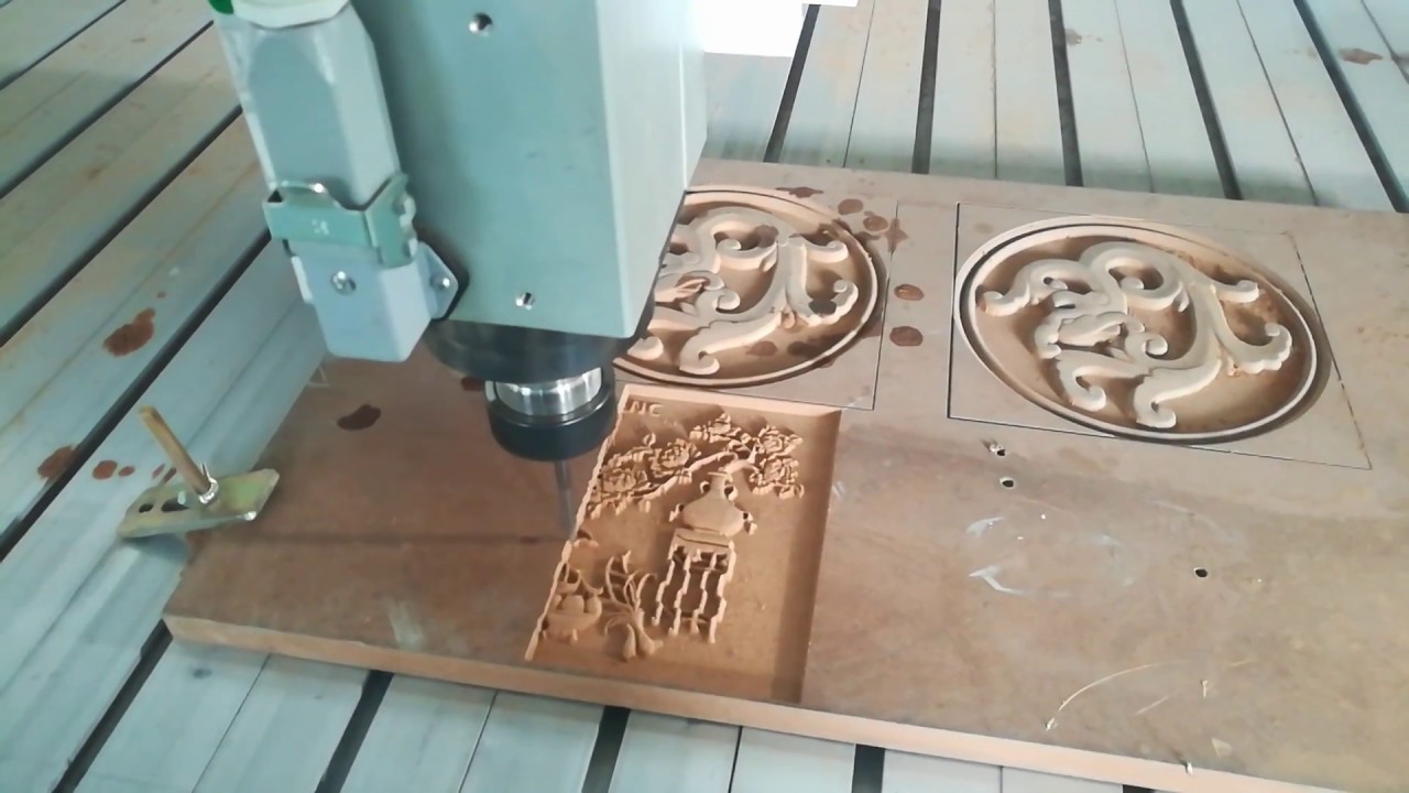 卡塔爾2m*4m大工作臺(tái)四軸數(shù)控銑床 卡塔爾2m*4m大工作臺(tái)四軸數(shù)控銑床